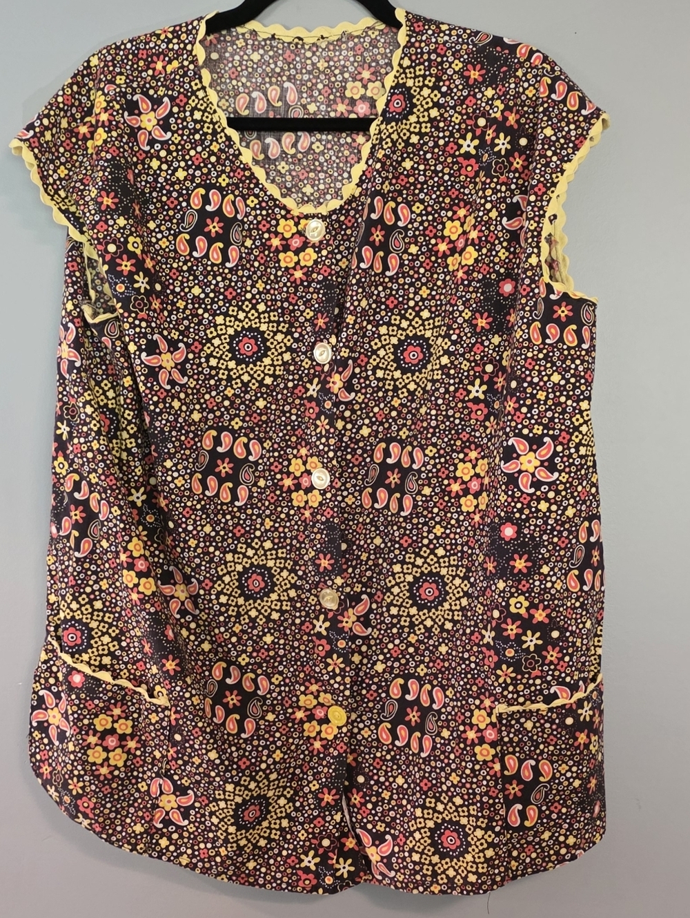 Vintage Handmade Apron. Floral Print Button-Front Kitchen Smock with Yellow Trim